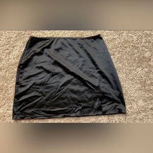 Rue21 | Silk Body-Con Skirt | Black | Large